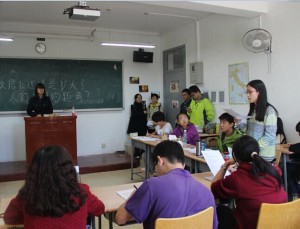 365英国上市官网新生辩论赛第一轮——强强对决，如火如荼 4(1)